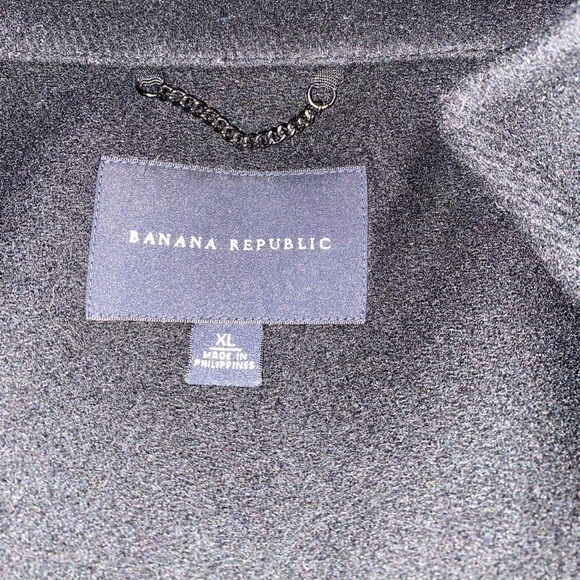 Banana Republic Holiday 2009 Black Wool Duffle Coat with Toggles and Red Lining - Picture 8 of 9